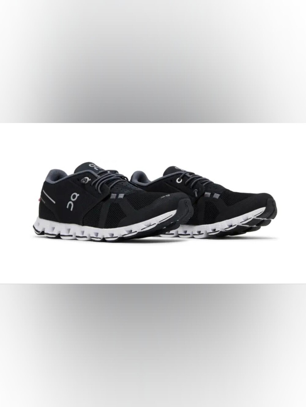 On Cloud 5 Women's Black/White Size 6.5